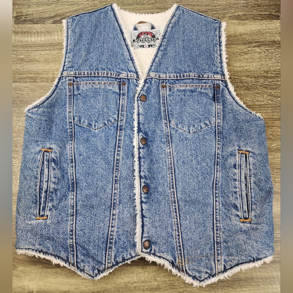 Vintage Levis Sherpa Lined Vest Mens Medium Snap Button Blue Denim Pockets 90s